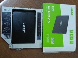 Накопичувач SSD Acer 2TB RE100 (BL.9BWWA.110)