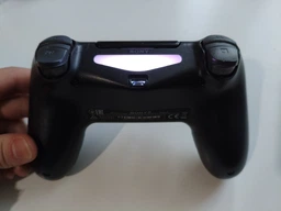 Геймпад PS4 бездротовий DualShock 4 джойстик Bluetooth акумуляторний контролер для ігор консолі смартфона планшета сумісний з ПК смартфоном Android iOS iPad V2 Sony wireless USB зарядка портативний ігровий ергономічний тригерний оригінал pro чорний фото від покупців 17