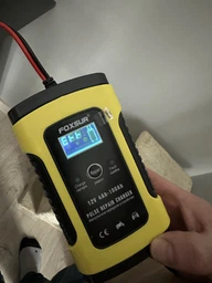Імпульсний зарядний пристрій з дисплеєм Amio 1205D-5A для заряджання та відновлення автомобільного акумулятора, Чорно-жовтий фото від покупців 2