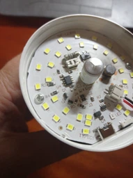 Аккумуляторная LED лампа 20W E27 8000K, холодный белый свет, аварийное освещение с зарядкой Type‑C и 2 аккумуляторами, белая (5373254876)