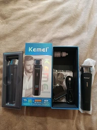Профессиональный аккумуляторный триммер для бороды и усов Kemei KM-1113 со сменными насадками и дисплеем