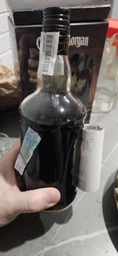 Алкогольный напиток на основе Карибского рома Captain Morgan Spiced Black 0.7 л 40% + 2 чарки (4820178650533_G) фото от покупателей 4