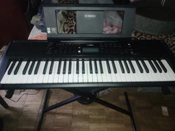 Синтезатор Yamaha PSR-E383 + стойка, блок питания, пюпитр