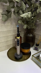Электрическая зубная щетка Oral-B iO 10 Black (4210201434672) фото от покупателей 2