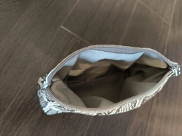 Косметичка жіноча з натуральної шкіри ARTiS Bags 1233 4929-301 сіра на блискавці