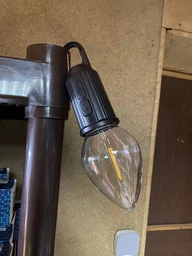 Аккумуляторная лампочка 5W лампа с карабином JoyPro Camping Lamp USB 400 mAh портативный кемпинговый светильник 3 режима яркости тёплый свет + зарядный кабель Type-C в комплекте фонарь ударопрочный влагозащищенный