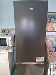 Двокамерний холодильник Beko RCNA305K40XBRN