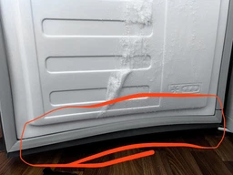 Холодильник INDESIT INKS1401S4E1 фото от покупателей 3