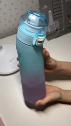 Спортивная бутылка 650 мл, изменяющая вкус воды в комплекте 7 капсул Синьо-Бузковий