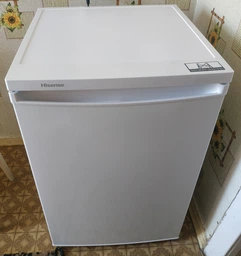 Однокамерный холодильник Hisense RR154D4AW2 фото от покупателей 2