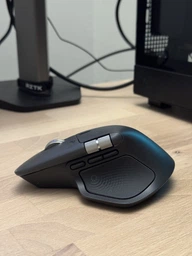 Мышь Logitech MX Master 4 Performance Wireless/Bluetooth Graphite (910-007562) фото от покупателей 2