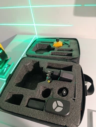 Лазерный уровень нивелир Laser Level 4D 2 аккумулятора 16 линий зеленый луч в кейсе желтый фото от покупателей 11
