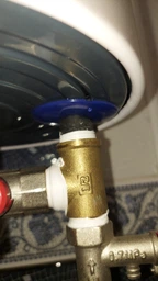 Водонагрівач (бойлер) електричний накопичувальний Electrolux EWH 50 MXM WiFi EEC фото від покупців 9