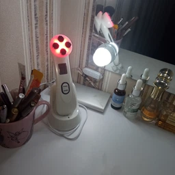 Микротоковый массажер для лица и шеи RF & EMS Beaty Instrument с микротоками 9 режимов лифтинг LPG и тонус кожи для омоложения с микротоками электрический аккумуляторный