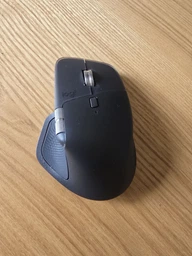 Мышь Logitech MX Master 4 Performance Wireless/Bluetooth Graphite (910-007562) фото от покупателей 2