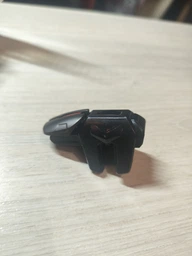 Ігрові тригери G21 для смартфона подвійні курки на 6 пальців з напальчниками фото від покупців 4