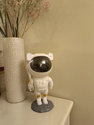 Ночник проектор Астронавт Космонавт Astronaut лазерный детский светильник звездного неба галактики звездное небо с пультом (стоячий) белый с оранжевым фото от покупателей 4