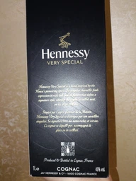 Коньяк Hennessy VS 4 года выдержки 1 л 40% в подарочной упаковке (3245990255215_3245990262411) фото от покупателей 1