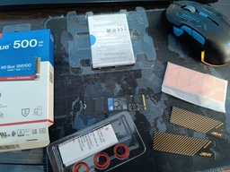 SSD диск Western Digital Blue SN5100 500GB NVMe M.2 2280 PCIe 4.0 x4 3D NAND QLC (WDS500G5B0E)
