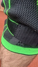 Наколінник компресійний спортивний для суглобів Knee Support, еластичний бандаж для стабілізації та підтримки колінного суглоба при травмах та спорті, ортопедичний фіксатор розмір XXL Сірий із зеленим KNS-01-XXL фото від покупців 2