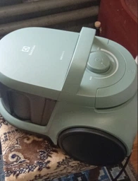 Пилосос безмішковий Electrolux EL31C2OG фото от покупателей 19
