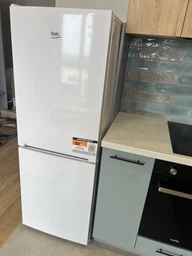 Холодильник Beko RCSA240K40WN фото від покупців 2