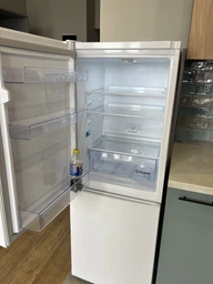 Холодильник Beko RCSA240K40WN фото від покупців 1