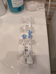 Сменные насадки к электрической зубной щетке Oral-B iO Максимальная очистка 4 шт (8700216199513) фото от покупателей 7