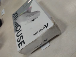 ATTACK SHARK X11 63g Біла ігрова миша (PAW3311, 22000 DPI, Bluetooth/2.4G/USB-C, RGB док-станція) фото від покупців 7