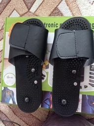 Массажер электро стимулятор точечный для тела и стоп Electronic Pulse Massager JR-309A, тапочки-миостимуляторы Белый