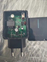 Зарядное устройство Блок питания для телефона и планшета QOOVI 66Вт 6A USB QC4.0 Блок быстрой зарядки Fast Charging для Samsung, iPhone, Xiaomi, Redmi, Huawei, Realme Black