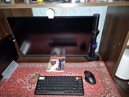 Настольное крепление для монитора GamePro MAG100V 17-40" 2-12 кг Black/Violet фото от покупателей 2
