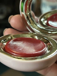 Кремовые румяна Rare Beauty Stay Vulnerable Melting Blush Nearly Mauve (0574) фото от покупателей 1