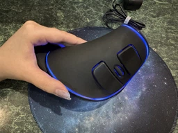 Эргономичная вертикальная игровая мышь Delux M618 PLUS, проводная мышка для ПК 6 кнопок 4000DPI RGB