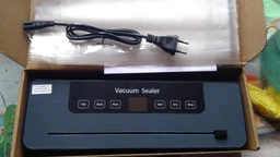 Вакууматор бытовой для продуктов еды с дисплеем и резаком Vacuum Sealer 120W вакуумный упаковщик автоматический + 10 пакетов