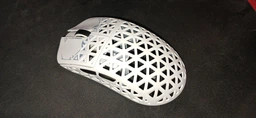 Ігрова Мишка ATTACK SHARK R5 ULTRA White Карбоновий Корпус Бездротова Трирежимна 2.4G/Bluetooth/Кабель, 8000Hz, PAW3950MAX, 42000 DPI, 39 грам Ультралегка фото від покупців 1