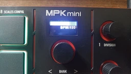 Синтезатор Akai MPK MINI 4 Черный фото от покупателей 1