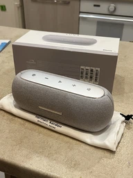 Акустическая система портативная Harman-Kardon серии Luna Grey (HKLUNAGREYEU), двухполосная, 40 Вт (1х25+1х15), 60 Гц-20 кГц, 4800 мАч, 12 часов автономн. работы, Bluetooth 5.3, USB Type C, IP67, серый