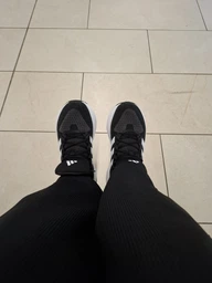 Женские кроссовки для бега Adidas Ultrarun 5 W IH2638 36.5 (4UK) 22.5 см Ftwwht/Ftwwht/Cblack (4067889137100) фото от покупателей 1