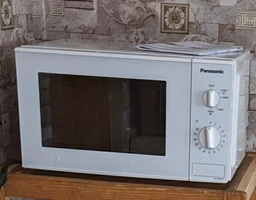 Мікрохвильова піч Panasonic NN-SM221WZUE фото від покупців 3