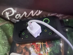 Мережевий фільтр подовжувач Power Strip 2500W 3AC, 4USB, 1PD чорний фото від покупців 5