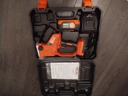 Міні-пила акумуляторна ланцюгова Sequoia SBC2008BM-EV з акумулятором та зарядним пристроєм фото от покупателей 2