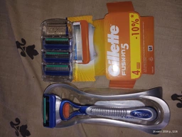 Змінні касети (леза) для гоління Gillette Fusion5 12 шт в упаковці (49366650) фото від покупців 2
