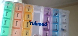 Органайзер для таблеток (таблетница) Yulimed 7 дней на 4 приема разноцветный (YL0100)
