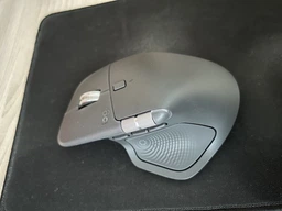 Мышка Logitech MX Master 4 for Business Wireless/Bluetooth Graphite (910-007617) фото от покупателей 2