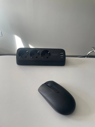 Мережевий подовжувач Digitus на 3 розетки з USB (2x USB-A + USB-C 30W), настільний, з кріпленням до столу, 1.5 м Black (DA-70625) фото від покупців 1