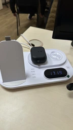 Беспроводная зарядная док станция для apple айфона часов наушников 3 в 1 докстанция с часами универсальная беспроводная зарядка на айфон iphone airpods iwatch эпл вотч 1-10 series QINETIQ i6 led clock rgb 30w докстанции белая + адаптер в подарок фото от покупателей 3