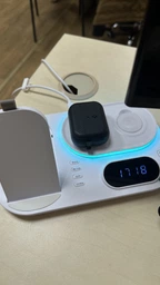 Беспроводная зарядная док станция для apple айфона часов наушников 3 в 1 докстанция с часами универсальная беспроводная зарядка на айфон iphone airpods iwatch эпл вотч 1-10 series QINETIQ i6 led clock rgb 30w докстанции белая + адаптер в подарок фото от покупателей 1