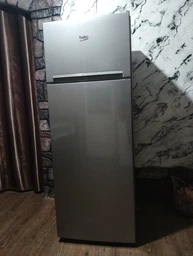 Холодильник із морозильною камерою Beko RDSA240K20XB