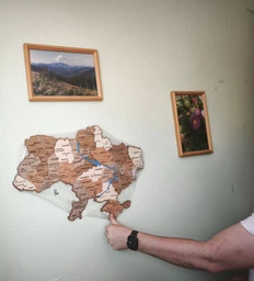 Карта Украины из натурального дерева на стену 59х40 см, карта Украины навесная